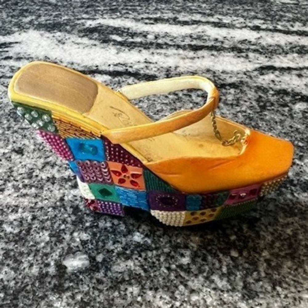 Raine Just the Right Shoe Figurine Rhinestone Multicolor Checkered Past Heel Y2K